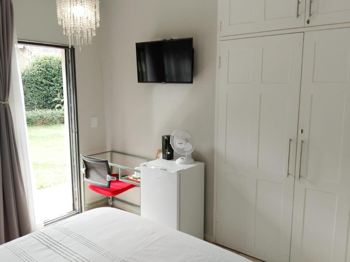 South Serene Guest House 미드랜드 외부 사진